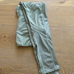 Blu Yoga Pants w/ panel and mesh cut-out details